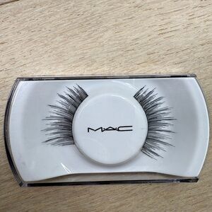 MAC Cosmetics False Eyelashes - Black AB8